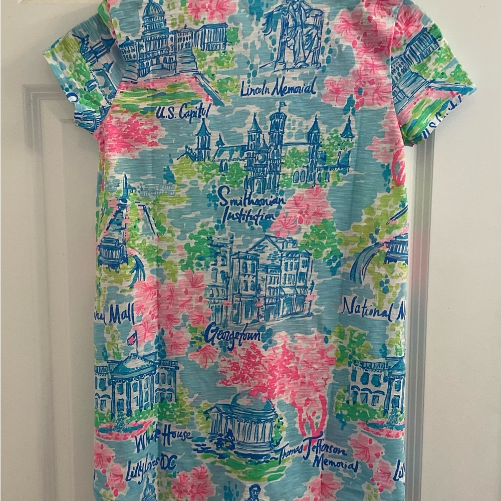 Lilly Pulitzer Etta V-Neck Tee - Lilly Loves D.C. - NWT - Size XXS - Picture 10 of 10